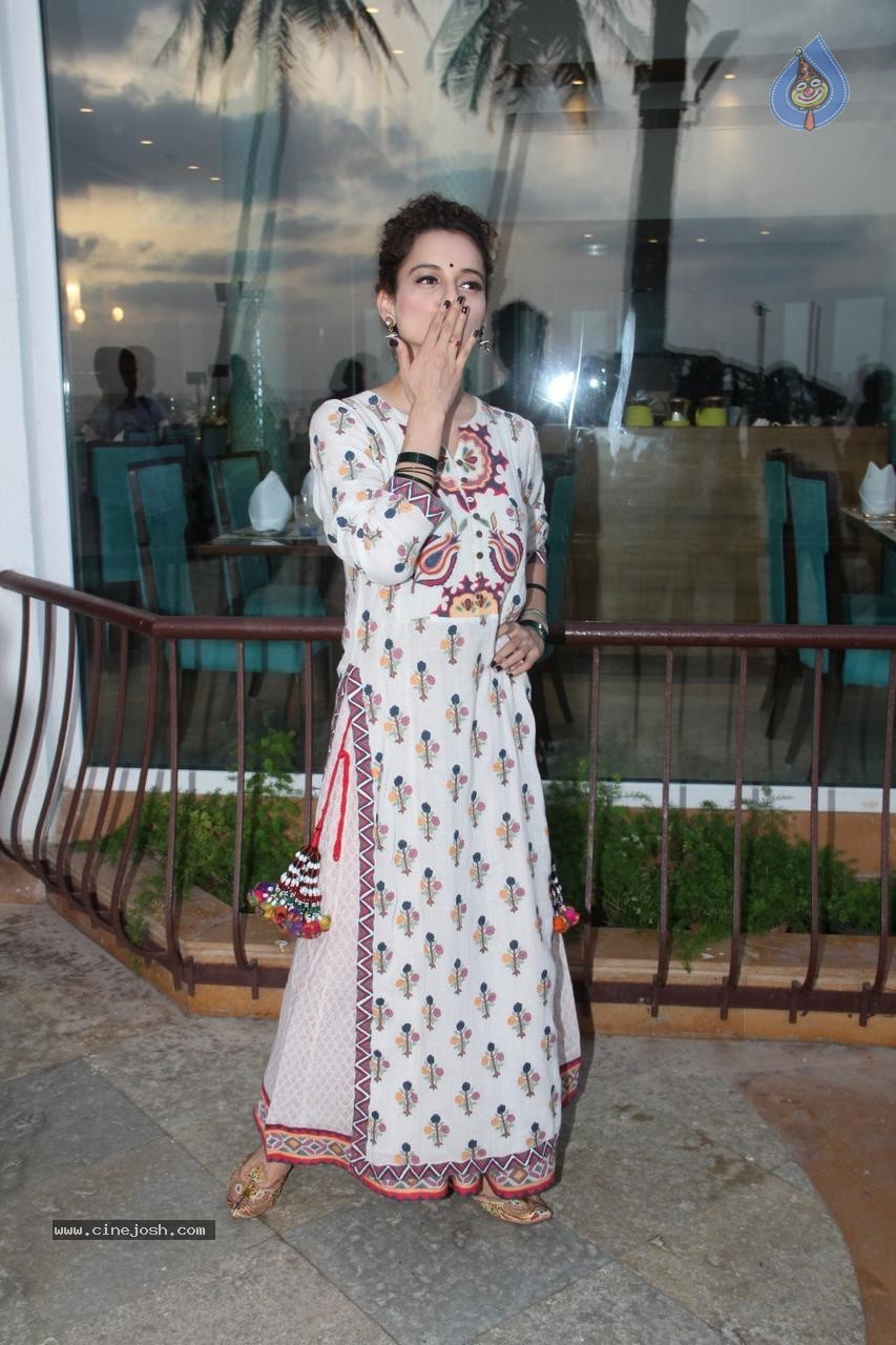 Tanu Weds Manu Returns Promo Event - 1 / 27 photos