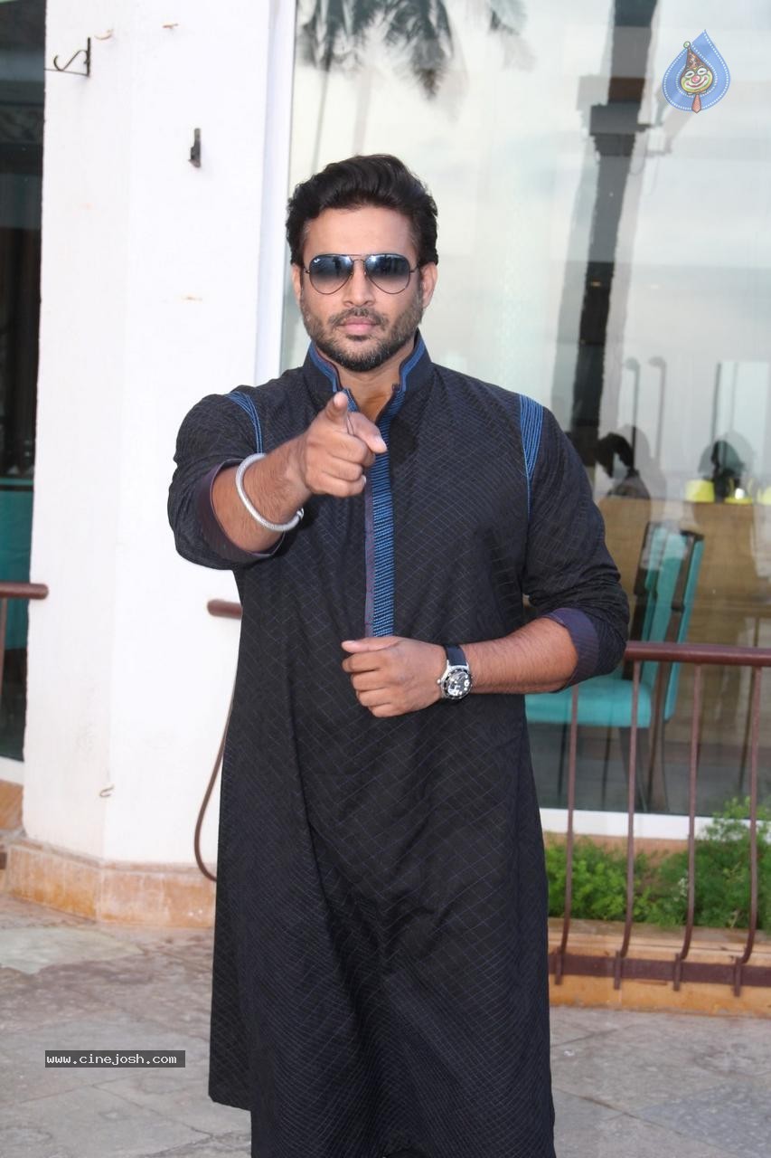 Tanu Weds Manu Returns Promo Event - 19 / 27 photos