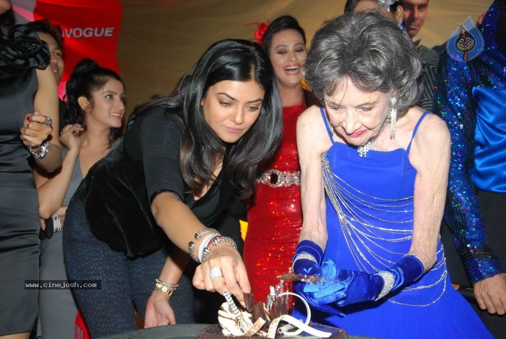 Tao Porchon Lynch Felicitation - 2 / 97 photos