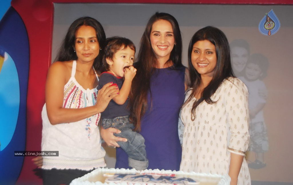 Tara Sharma Launches Me and Mom Show - 11 / 30 photos