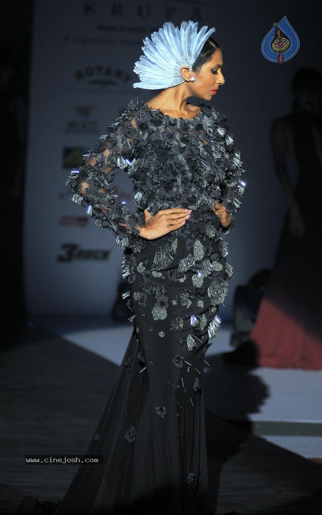 Tassel Fashion n Lifestyle Awards 2014 - 14 / 82 photos