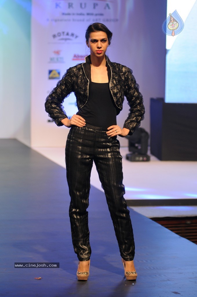 Tassel Fashion n Lifestyle Awards 2014 - 36 / 82 photos