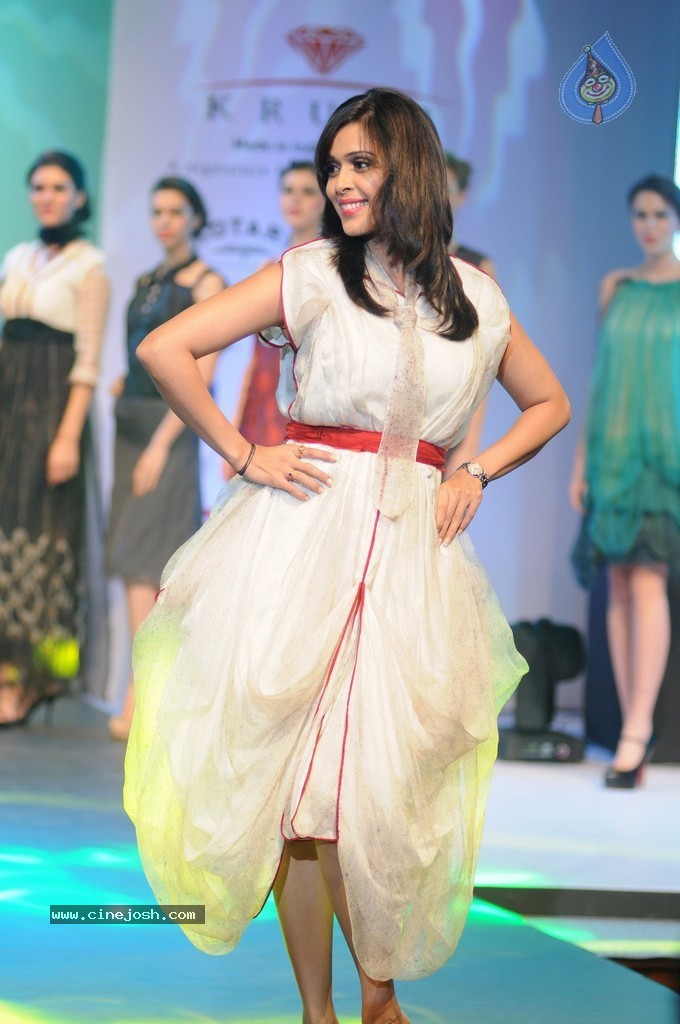 Tassel Fashion n Lifestyle Awards 2014 - 47 / 82 photos