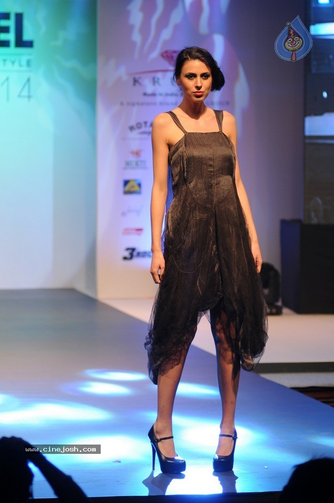 Tassel Fashion n Lifestyle Awards 2014 - 81 / 82 photos