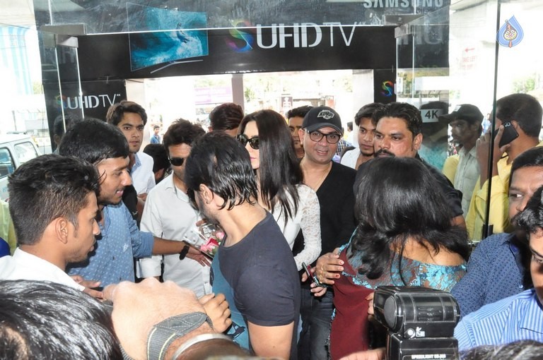 Teraa Suroor 2 Promotion at Yes Mart - 28 / 35 photos