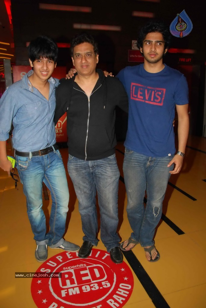 Tere Naal Love Ho Gaya Success Party - 24 / 57 photos