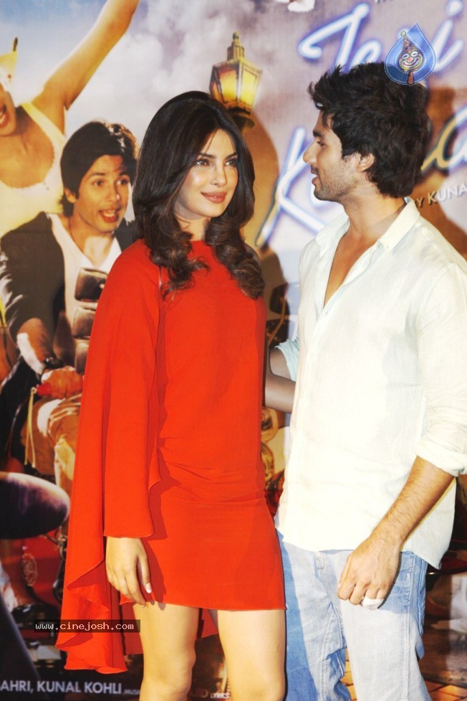 Teri Meri Kahaani 1st Look Launch - 22 / 27 photos