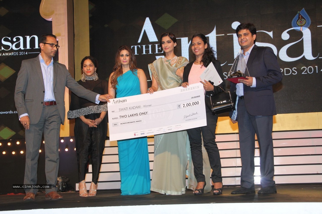 The Artisan Jewellery Design Awards 2014 - 44 / 105 photos