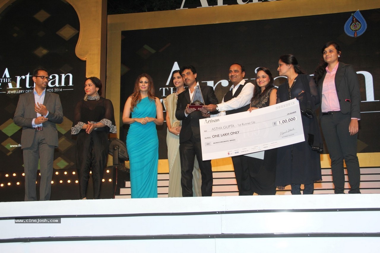 The Artisan Jewellery Design Awards 2014 - 85 / 105 photos