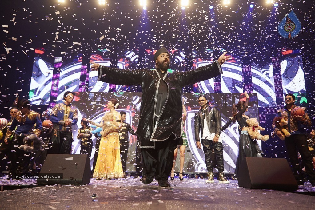 The Biggest Bollywood Extravaganza SLAM Tour Photos - 29 / 33 photos