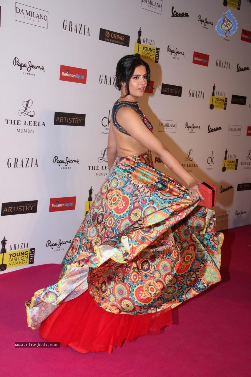 The Journey of 70s at Grazia Young Fashion Awards 2015 - 1 / 118 photos