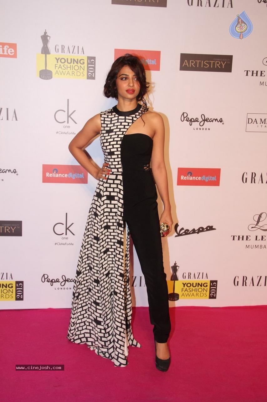 The Journey of 70s at Grazia Young Fashion Awards 2015 - 7 / 118 photos