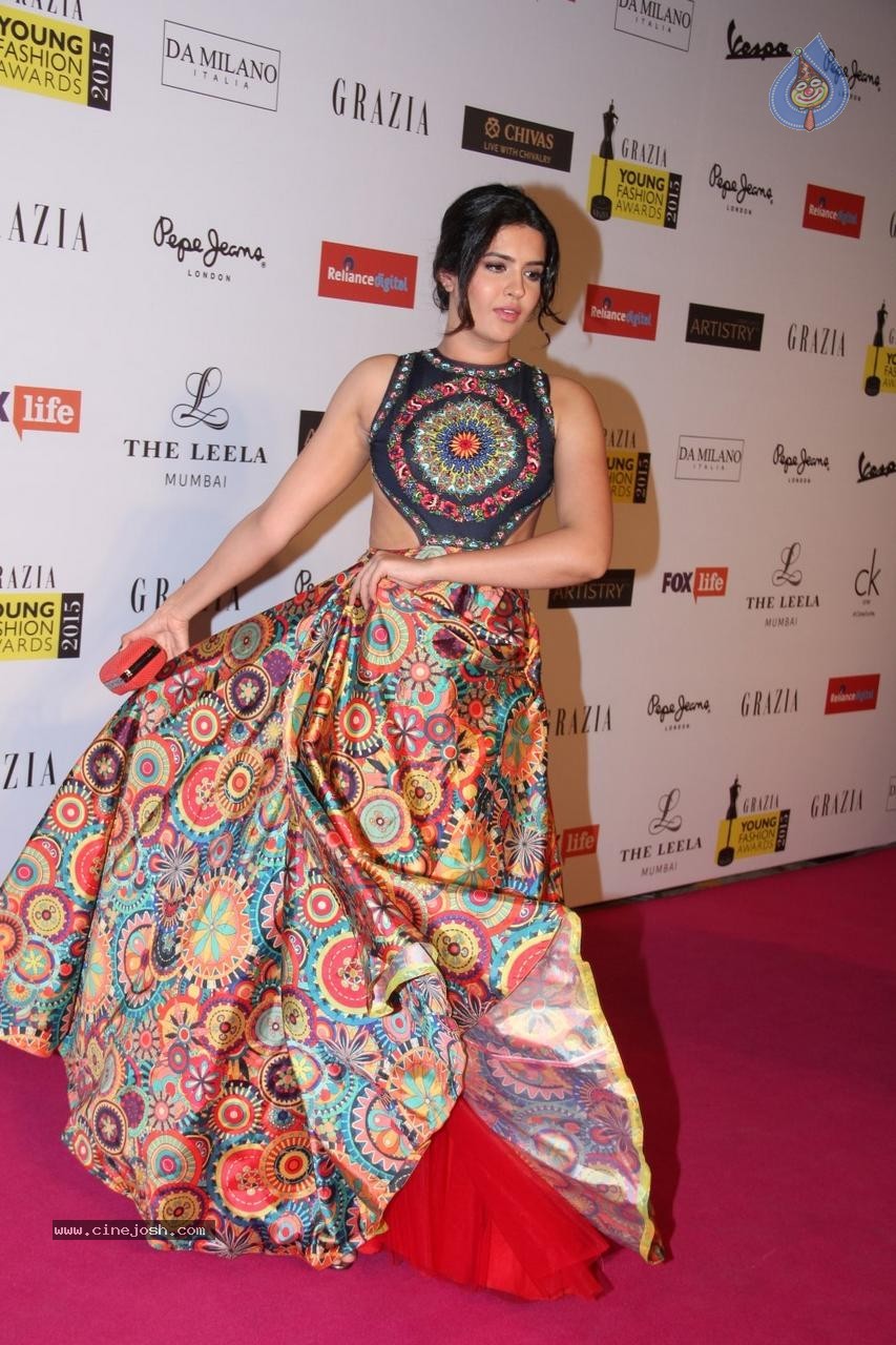 The Journey of 70s at Grazia Young Fashion Awards 2015 - 47 / 118 photos