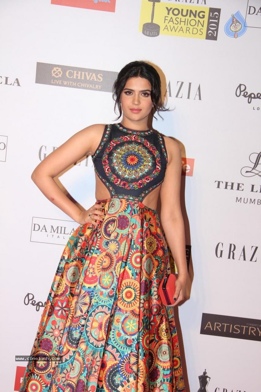 The Journey of 70s at Grazia Young Fashion Awards 2015 - 98 / 118 photos