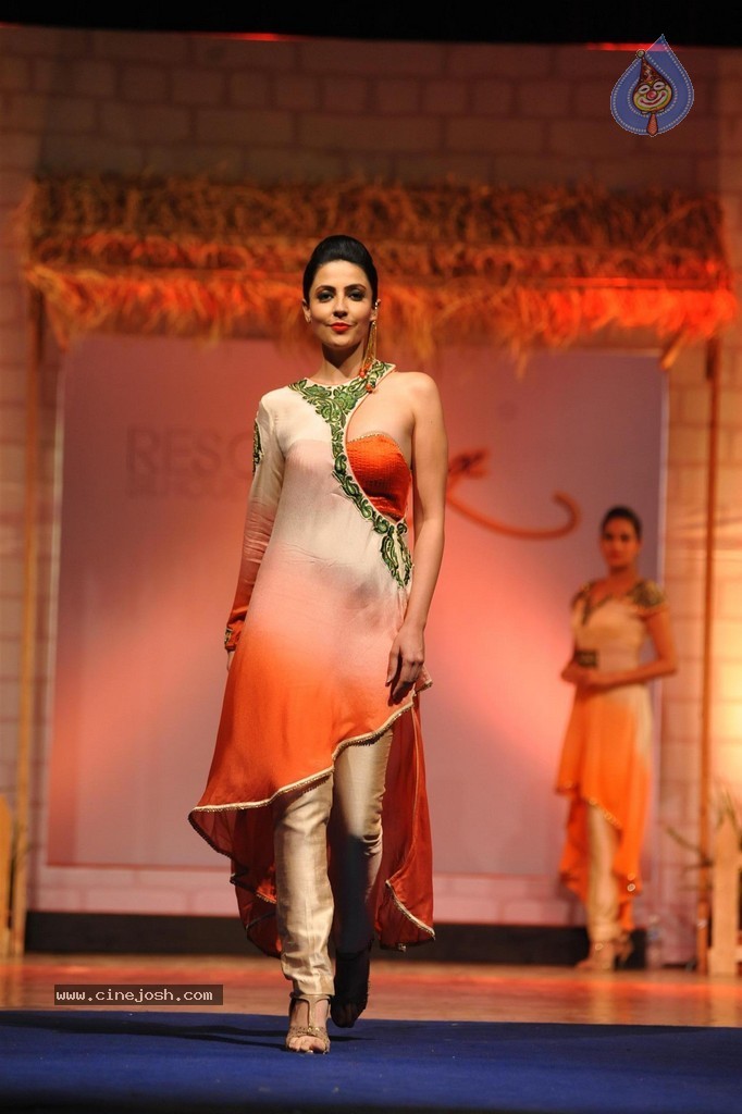 The Resort Rampage Silhouettes 2014 Fashion Show - 21 / 98 photos