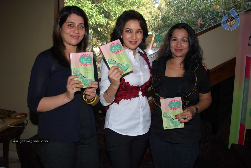 Tisca Chopra at Kiran Manral Book Launch - 23 / 23 photos