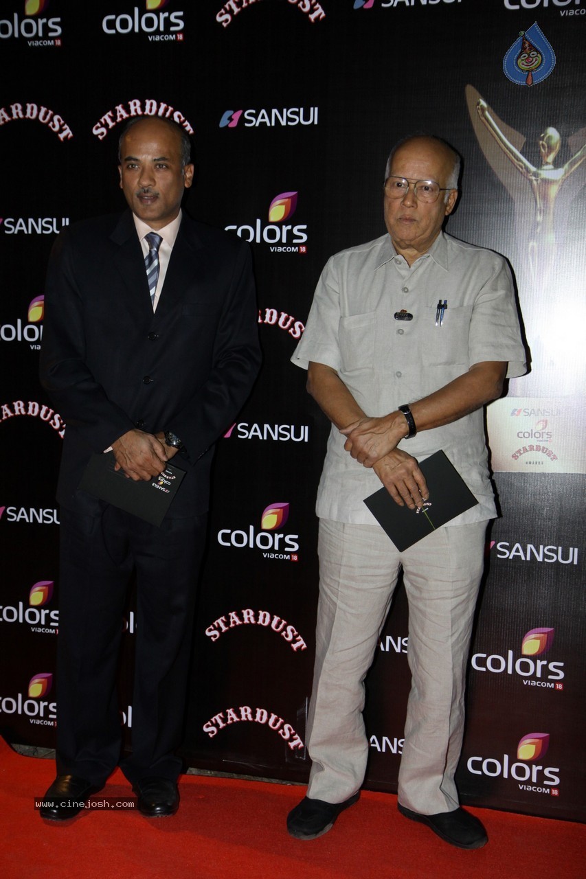 Top Bolly Celebs at Sansui Colors Stardust Awards - 70 / 104 photos