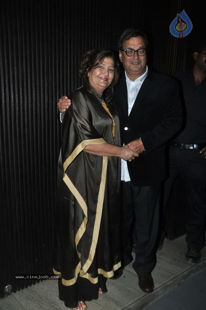 Top Bolly Celebs at Subhash Ghai Party - 74 / 142 photos