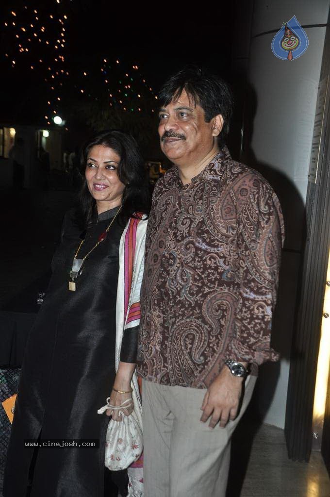 Top Bolly Celebs at Subhash Ghai Party - 78 / 142 photos