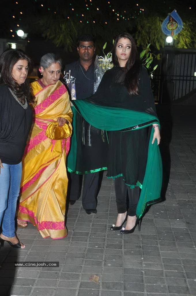 Top Bolly Celebs at Subhash Ghai Party - 104 / 142 photos