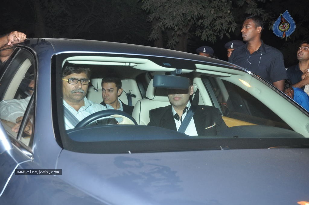 Top Bolly n Cricket Stars at Sachin Tendulkar Party - 43 / 152 photos