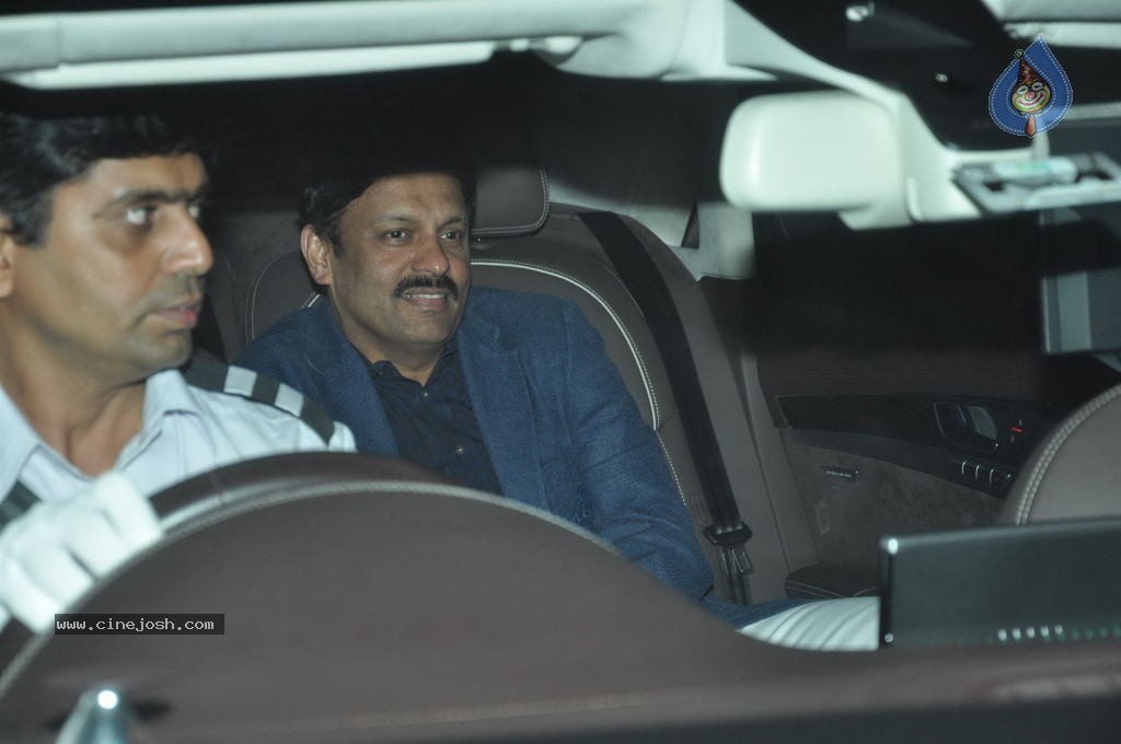Top Bolly n Cricket Stars at Sachin Tendulkar Party - 87 / 152 photos