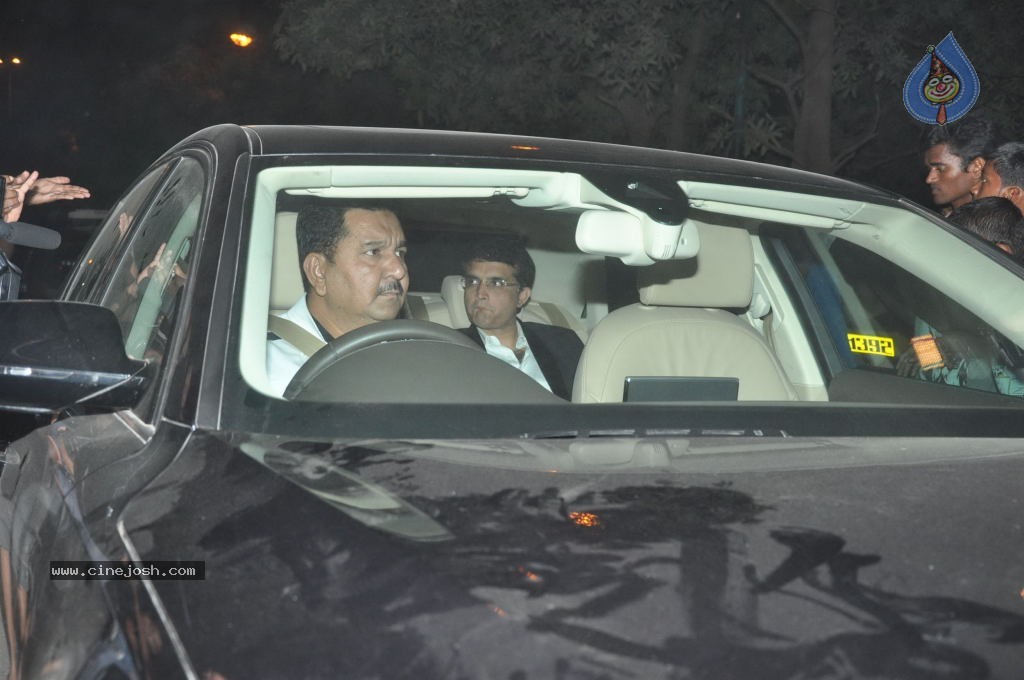 Top Bolly n Cricket Stars at Sachin Tendulkar Party - 118 / 152 photos