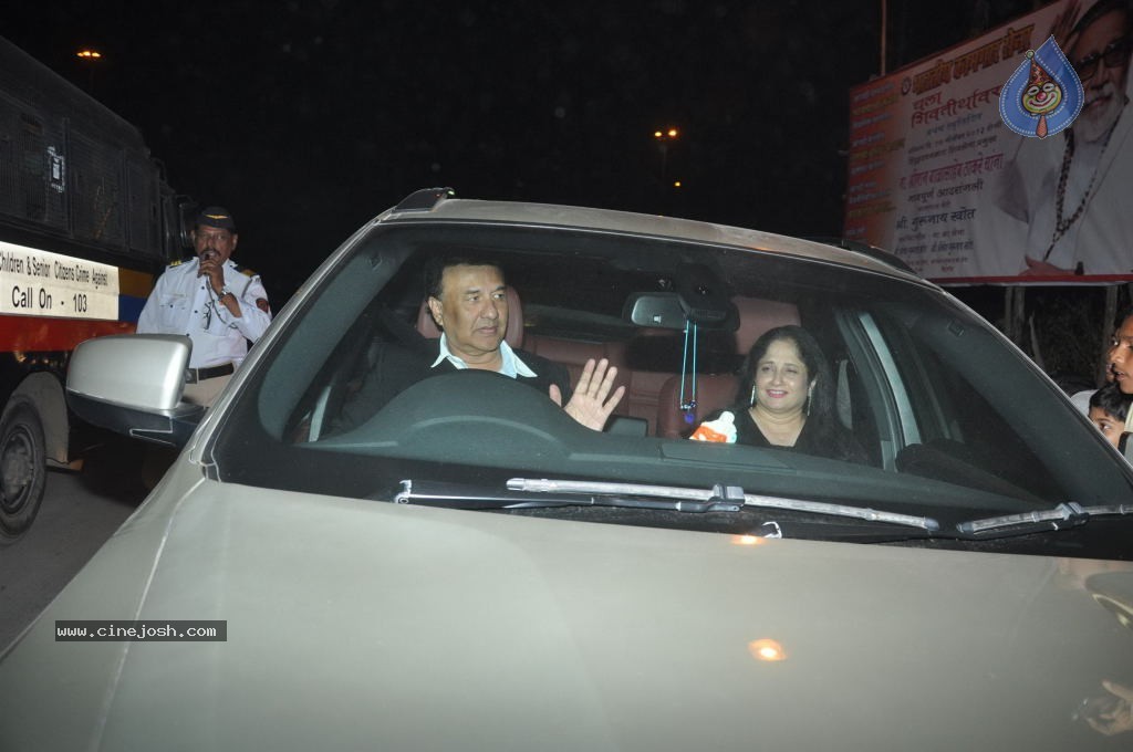 Top Bolly n Cricket Stars at Sachin Tendulkar Party - 121 / 152 photos