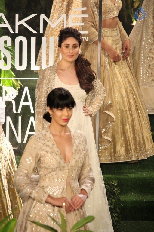 Top Celebrities at 2017 LFW Summer 2 - 36 / 84 photos