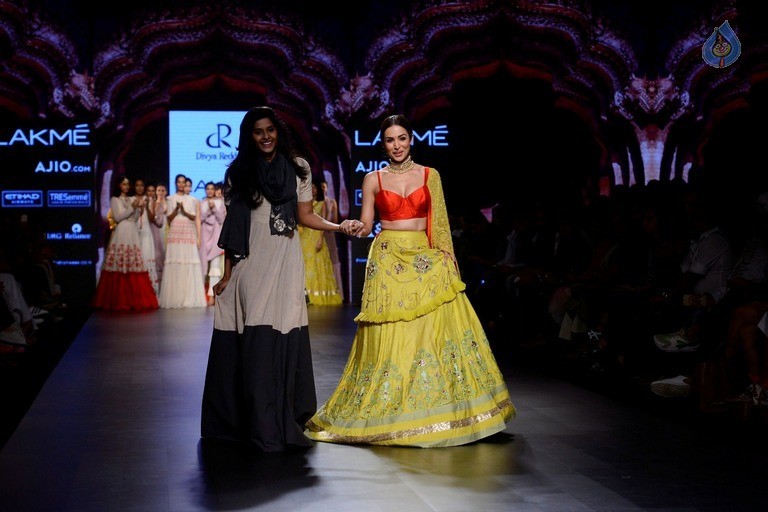 Top Celebrities at 2017 LFW Summer 2 - 74 / 84 photos