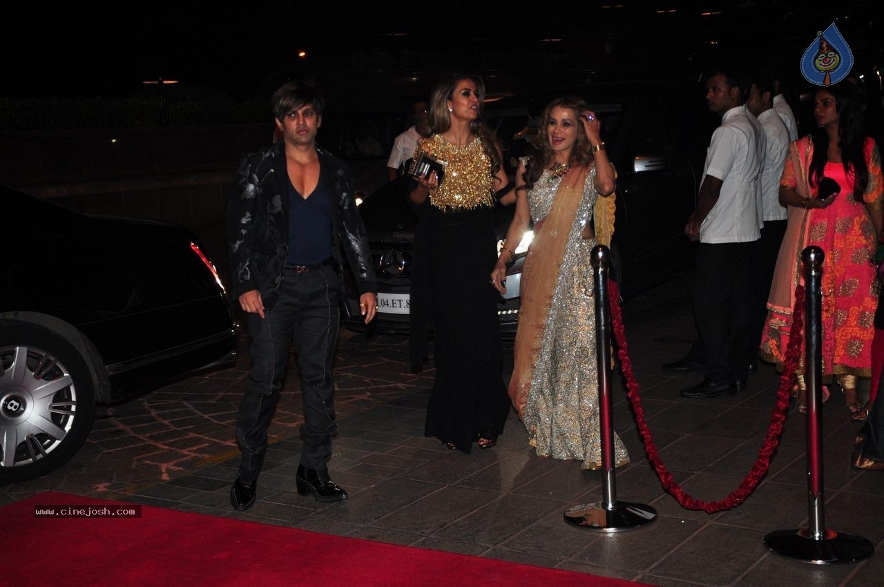 Top Celebs at Arpita Khan Wedding Reception 01 - 52 / 207 photos