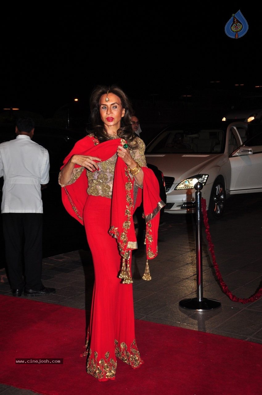 Top Celebs at Arpita Khan Wedding Reception 01 - 62 / 207 photos