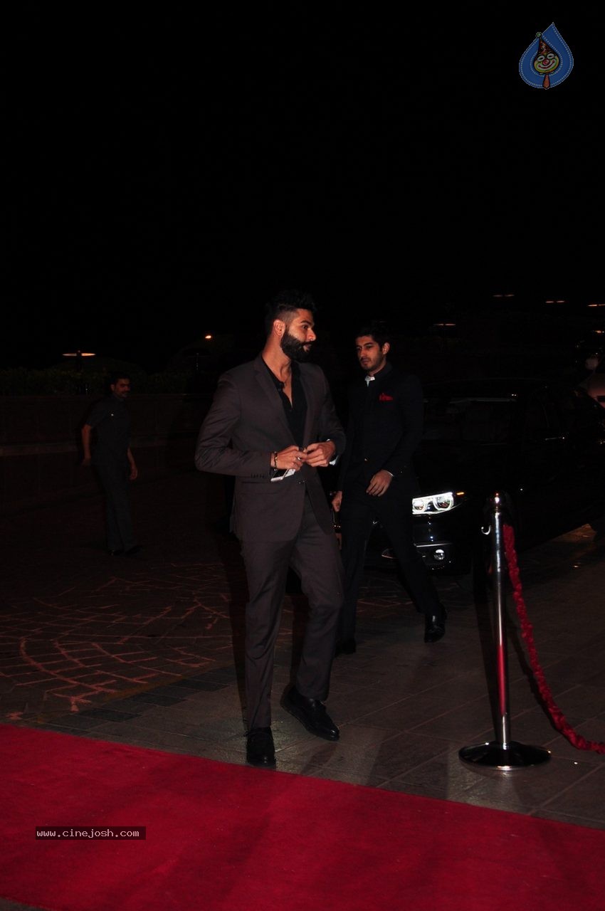 Top Celebs at Arpita Khan Wedding Reception 01 - 65 / 207 photos