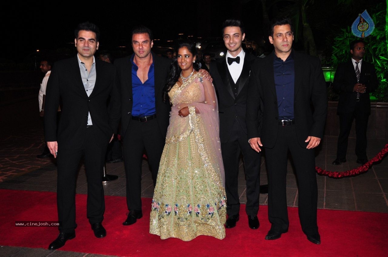 Top Celebs at Arpita Khan Wedding Reception 01 - 123 / 207 photos