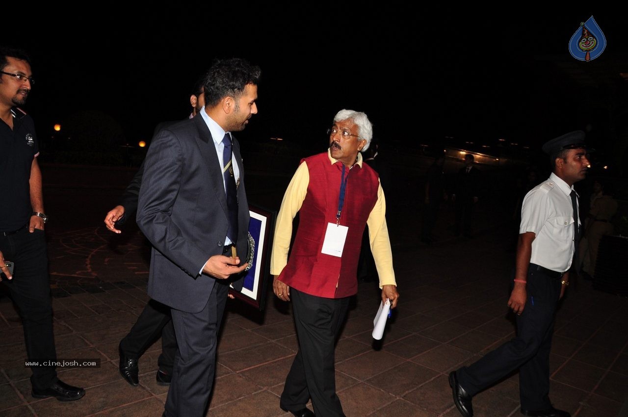 Top Celebs at Arpita Khan Wedding Reception 01 - 152 / 207 photos