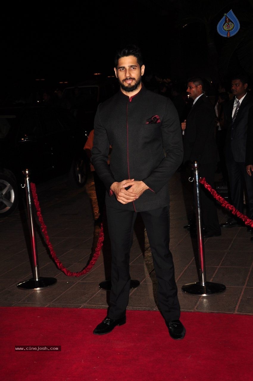 Top Celebs at Arpita Khan Wedding Reception 01 - 157 / 207 photos