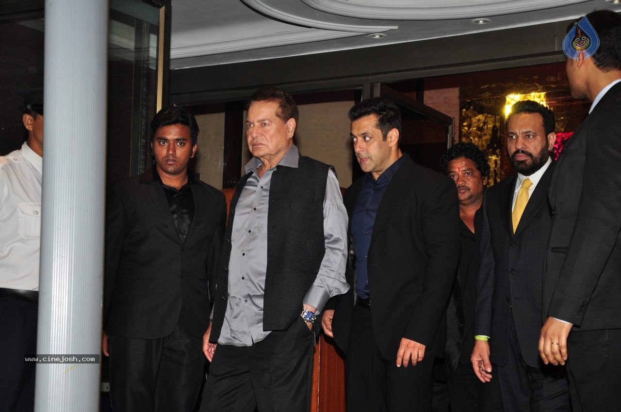 Top Celebs at Arpita Khan Wedding Reception 01 - 164 / 207 photos