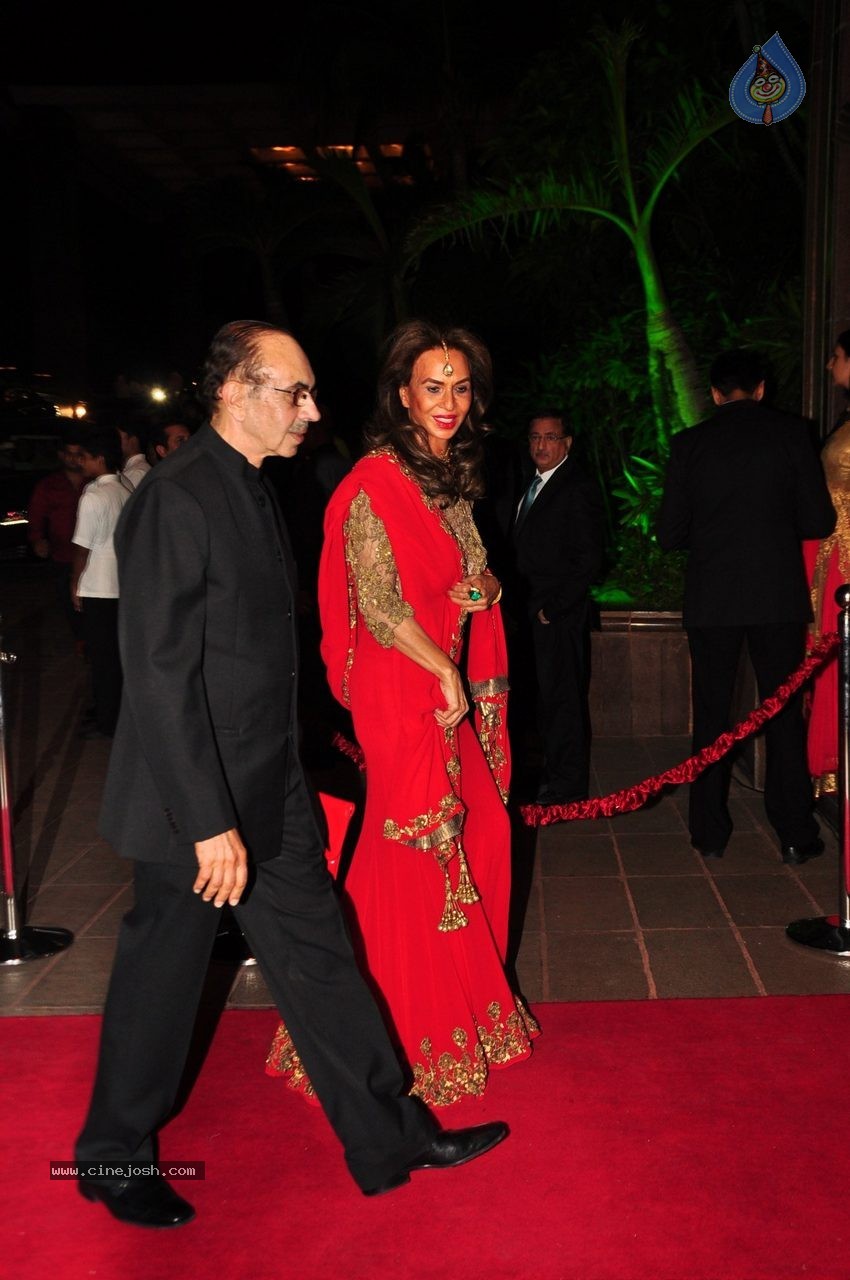 Top Celebs at Arpita Khan Wedding Reception 01 - 169 / 207 photos
