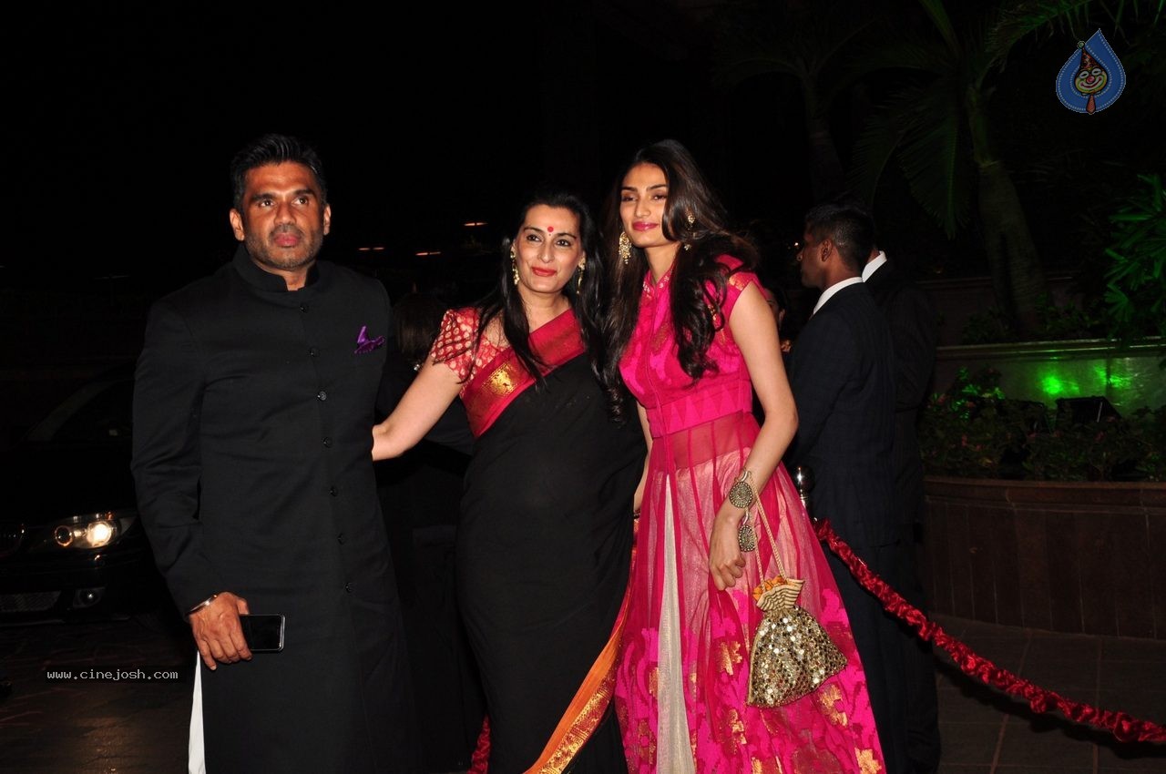 Top Celebs at Arpita Khan Wedding Reception 01 - 175 / 207 photos