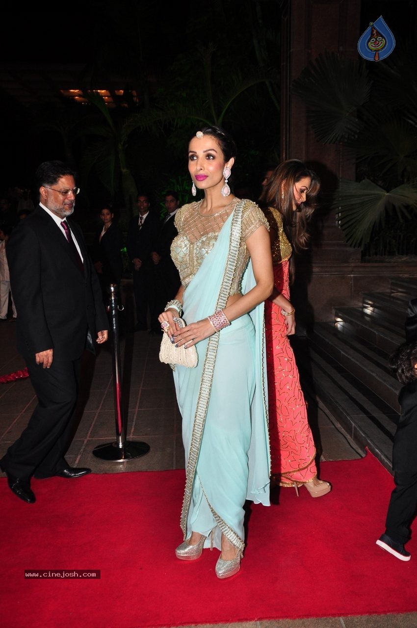 Top Celebs at Arpita Khan Wedding Reception 01 - 187 / 207 photos