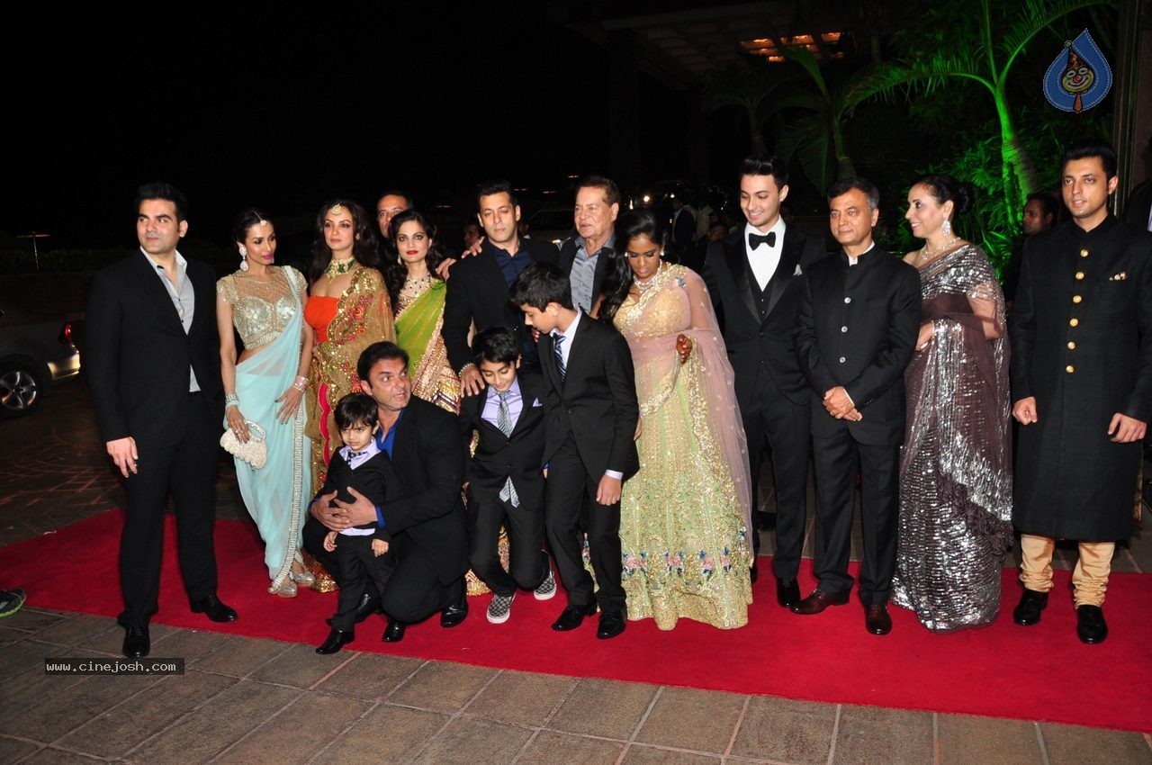 Top Celebs at Arpita Khan Wedding Reception 02 - 5 / 265 photos