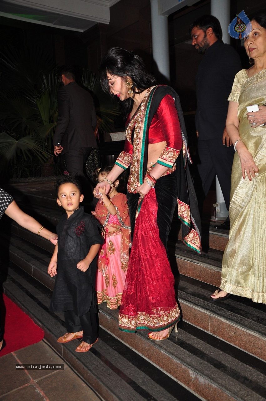 Top Celebs at Arpita Khan Wedding Reception 02 - 61 / 265 photos