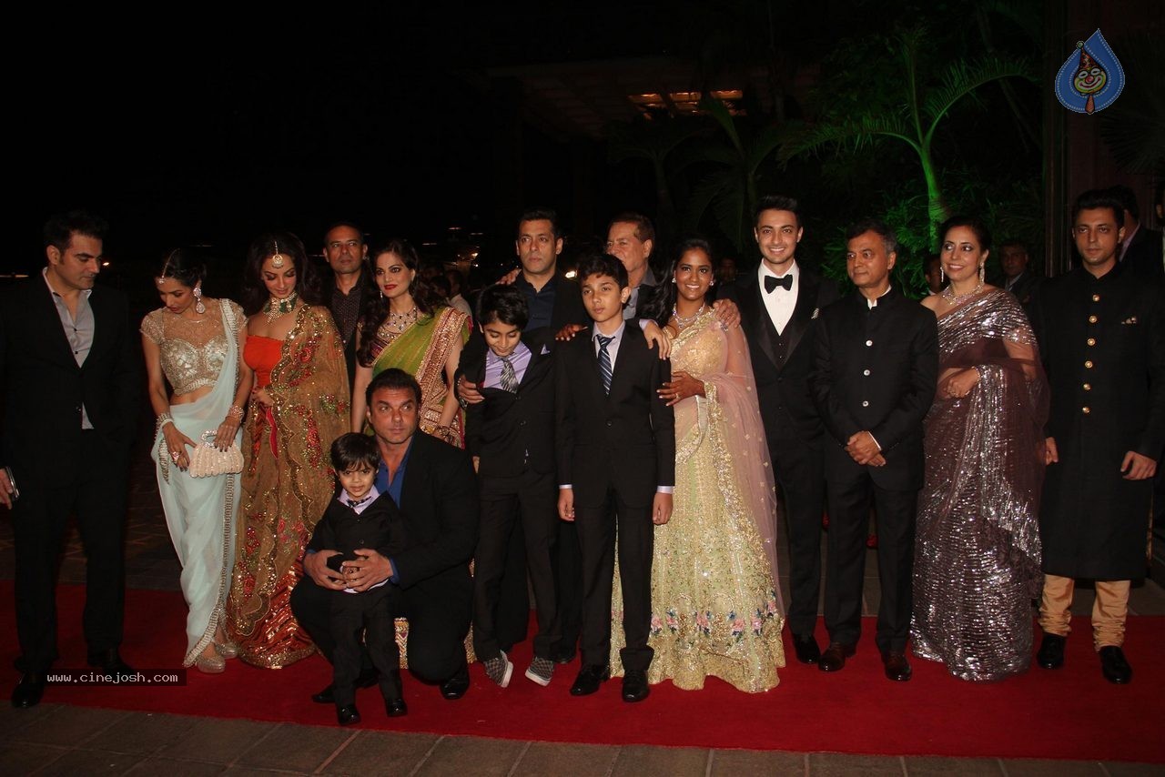 Top Celebs at Arpita Khan Wedding Reception 02 - 123 / 265 photos