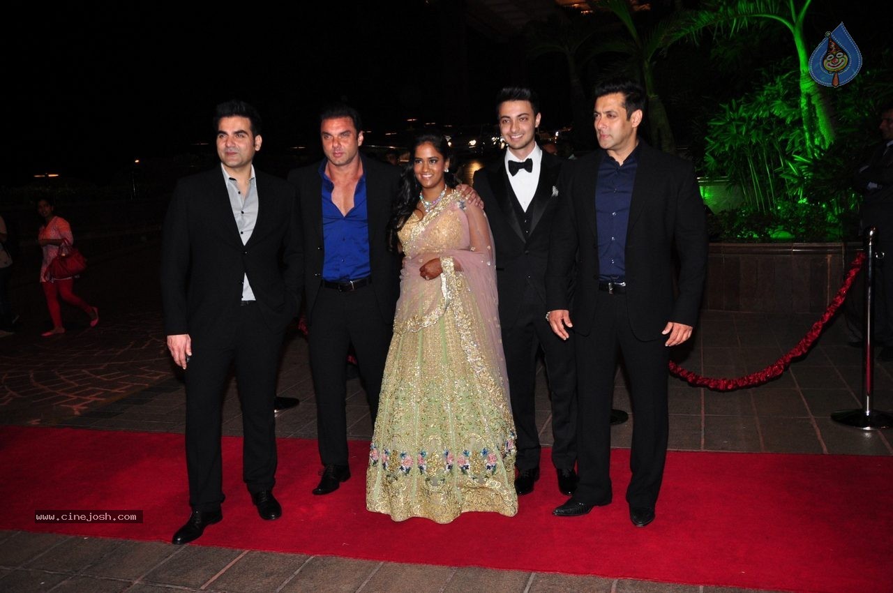 Top Celebs at Arpita Khan Wedding Reception 02 - 135 / 265 photos