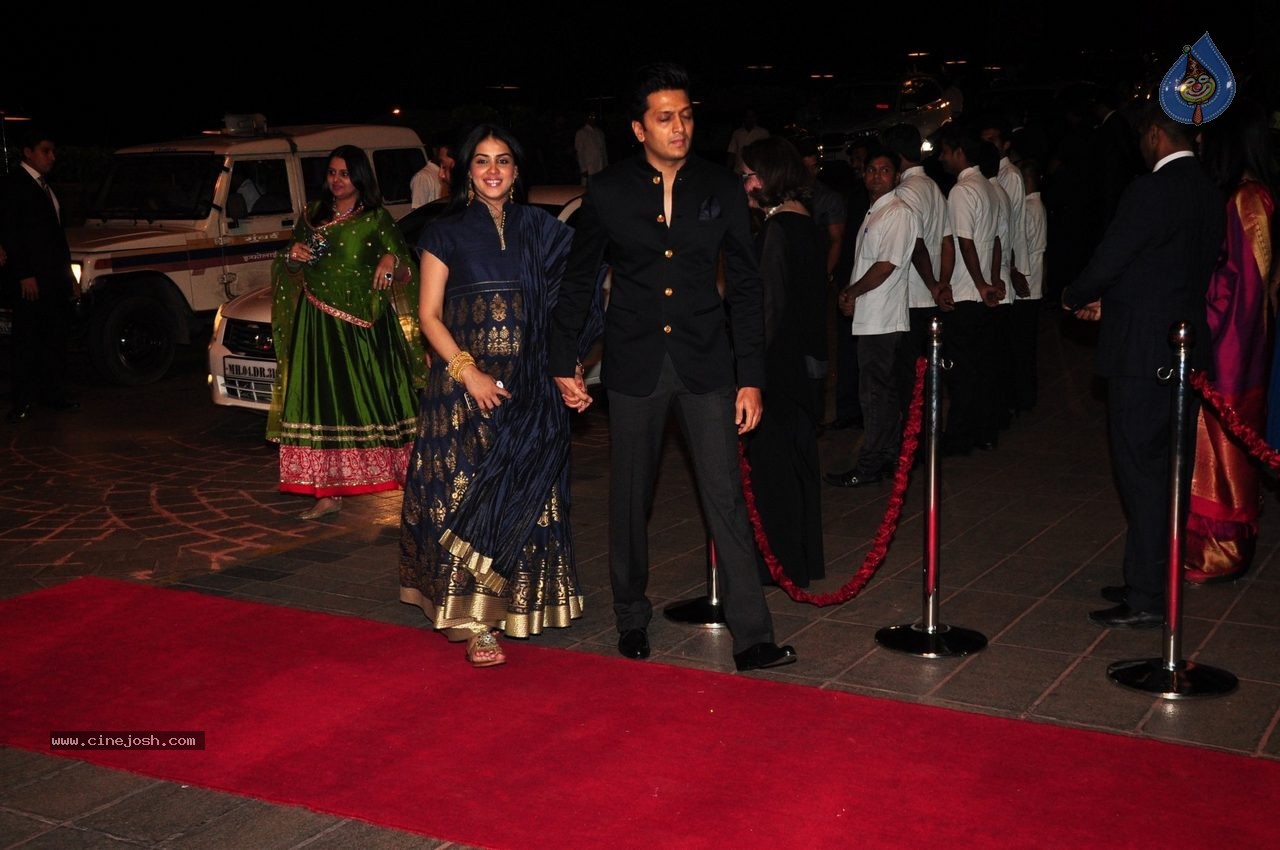 Top Celebs at Arpita Khan Wedding Reception 02 - 161 / 265 photos
