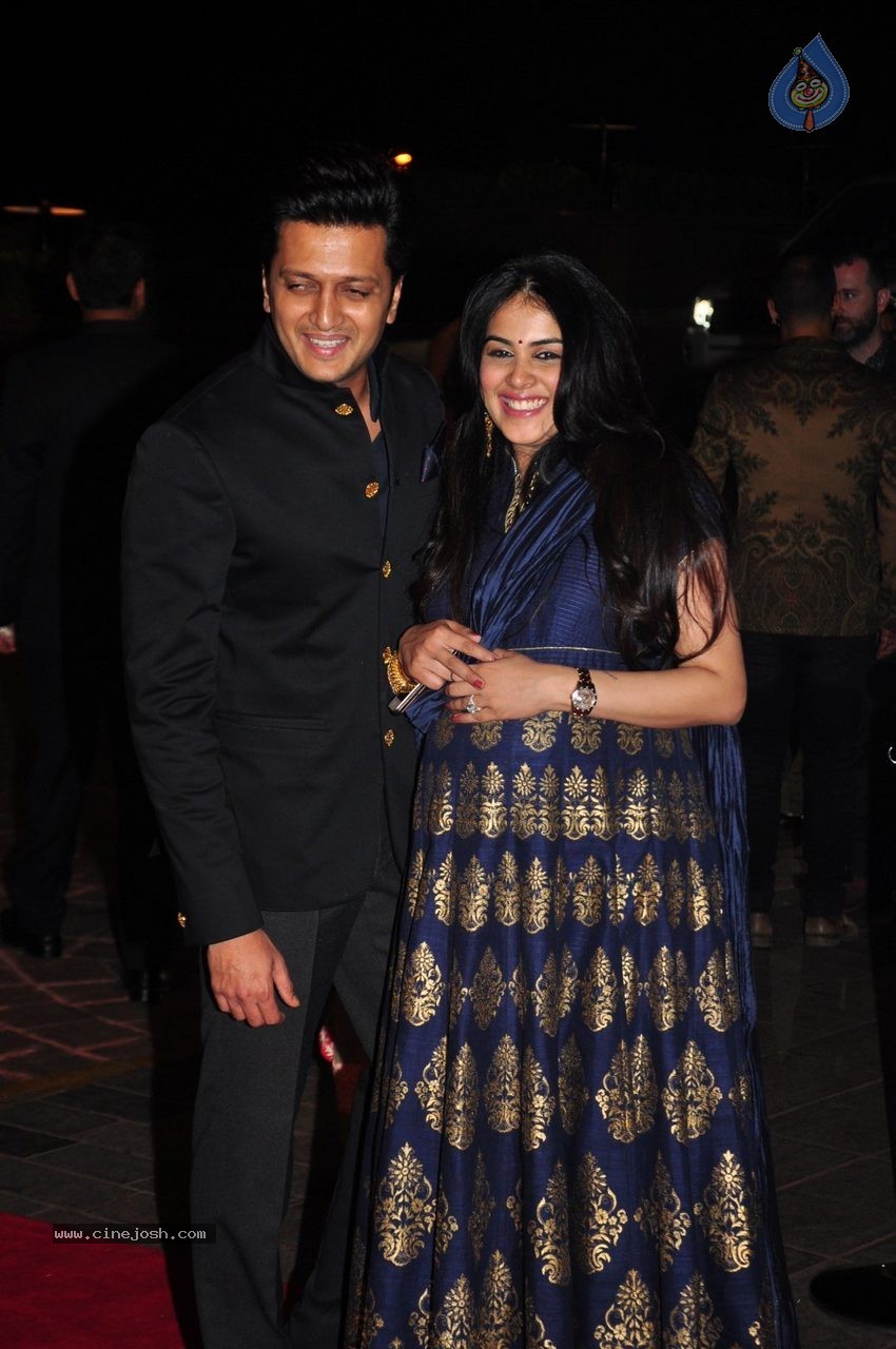 Top Celebs at Arpita Khan Wedding Reception 02 - 191 / 265 photos