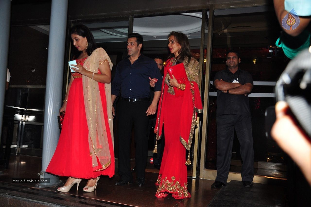 Top Celebs at Arpita Khan Wedding Reception 02 - 229 / 265 photos