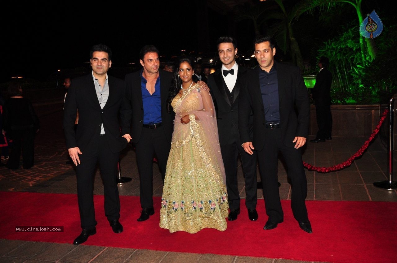 Top Celebs at Arpita Khan Wedding Reception 02 - 239 / 265 photos