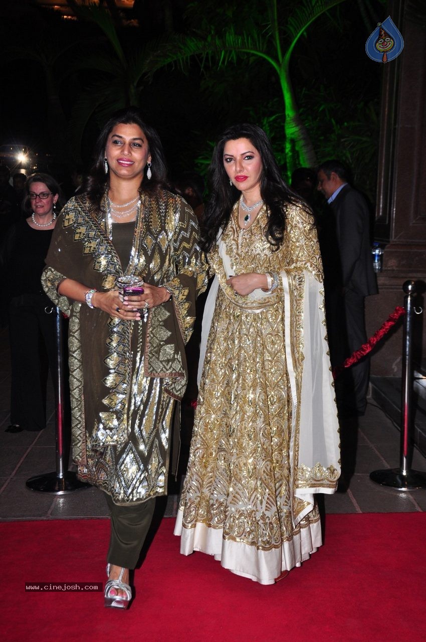 Top Celebs at Arpita Khan Wedding Reception 02 - 241 / 265 photos