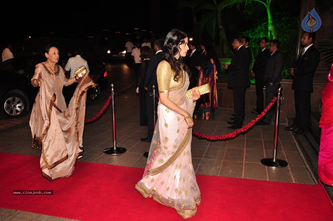 Top Celebs at Arpita Khan Wedding Reception 02 - 258 / 265 photos